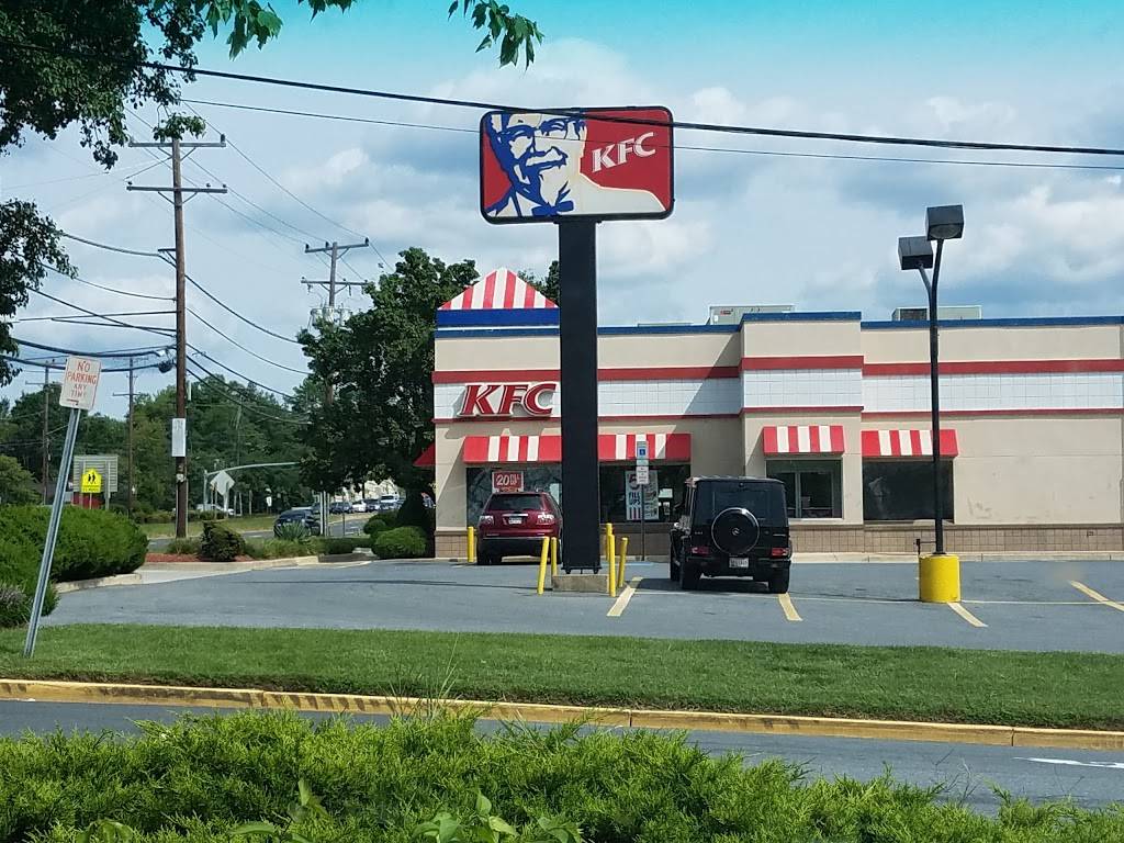 KFC | restaurant | 6101 Greenbelt Rd, Berwyn Heights, MD 20740, USA | 3014749664 OR +1 301-474-9664
