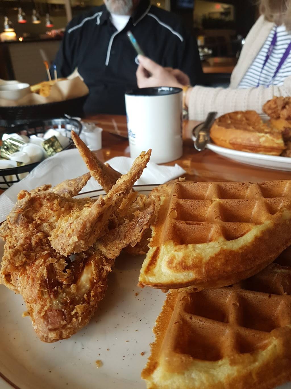 Locs Chicken and Waffles | restaurant | 11975 Apache Ave, Savannah, GA 31419, USA | 9129998958 OR +1 912-999-8958