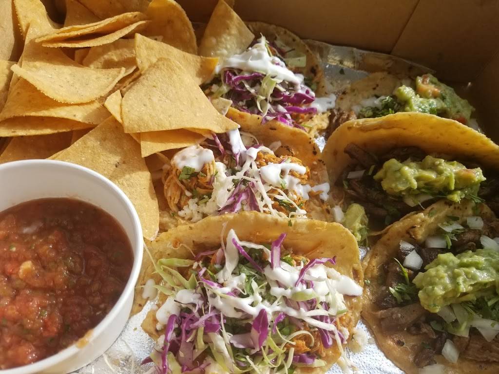 La Esquina Mexican Grill | restaurant | 8905 Venice Blvd, Los Angeles, CA 90034, USA | 4242586396 OR +1 424-258-6396