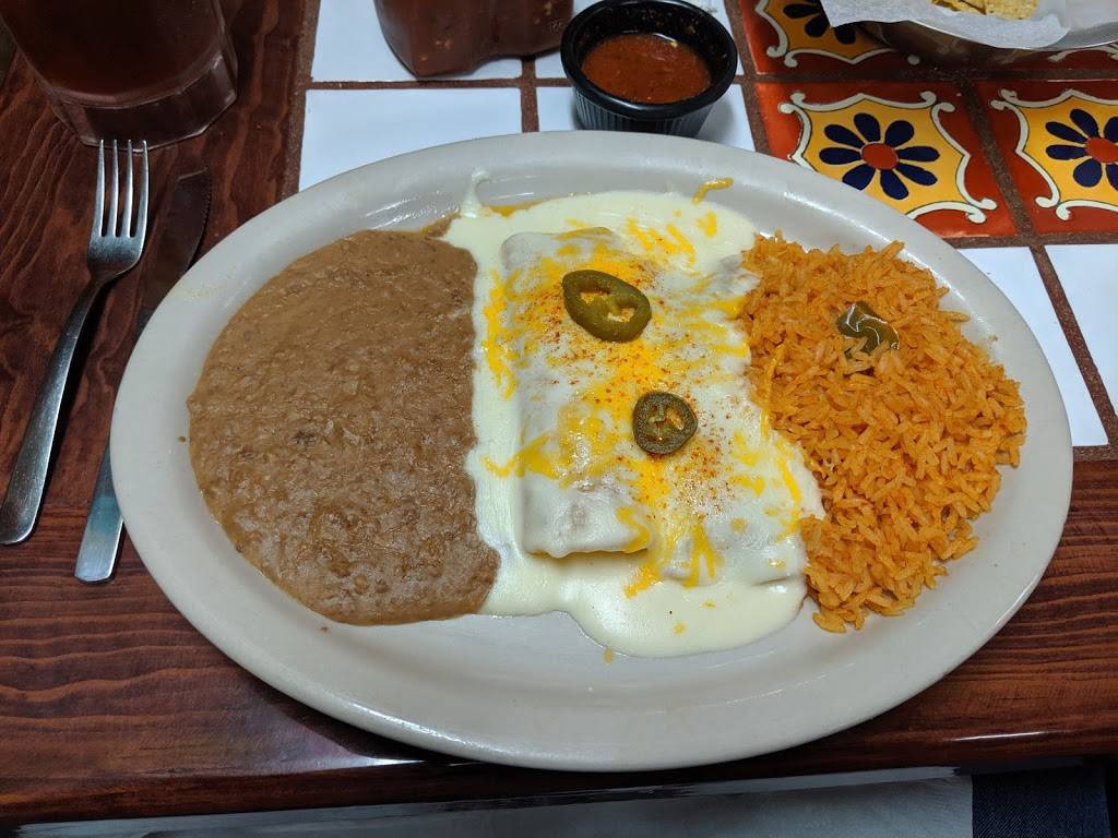 Don Nicos Mexican Restaurant | restaurant | 210 E South Loop, Stephenville, TX 76401, USA | 2549686552 OR +1 254-968-6552