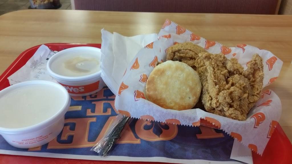 Popeyes Louisiana Kitchen | restaurant | 7416 S Sam Houston Pkwy W, Houston, TX 77085, USA | 7137232359 OR +1 713-723-2359