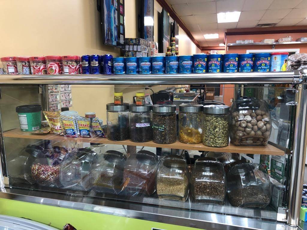 Radhe Paanwala | restaurant | 1700 Oak Tree Rd, Edison, NJ 08820, USA | 8482007571 OR +1 848-200-7571