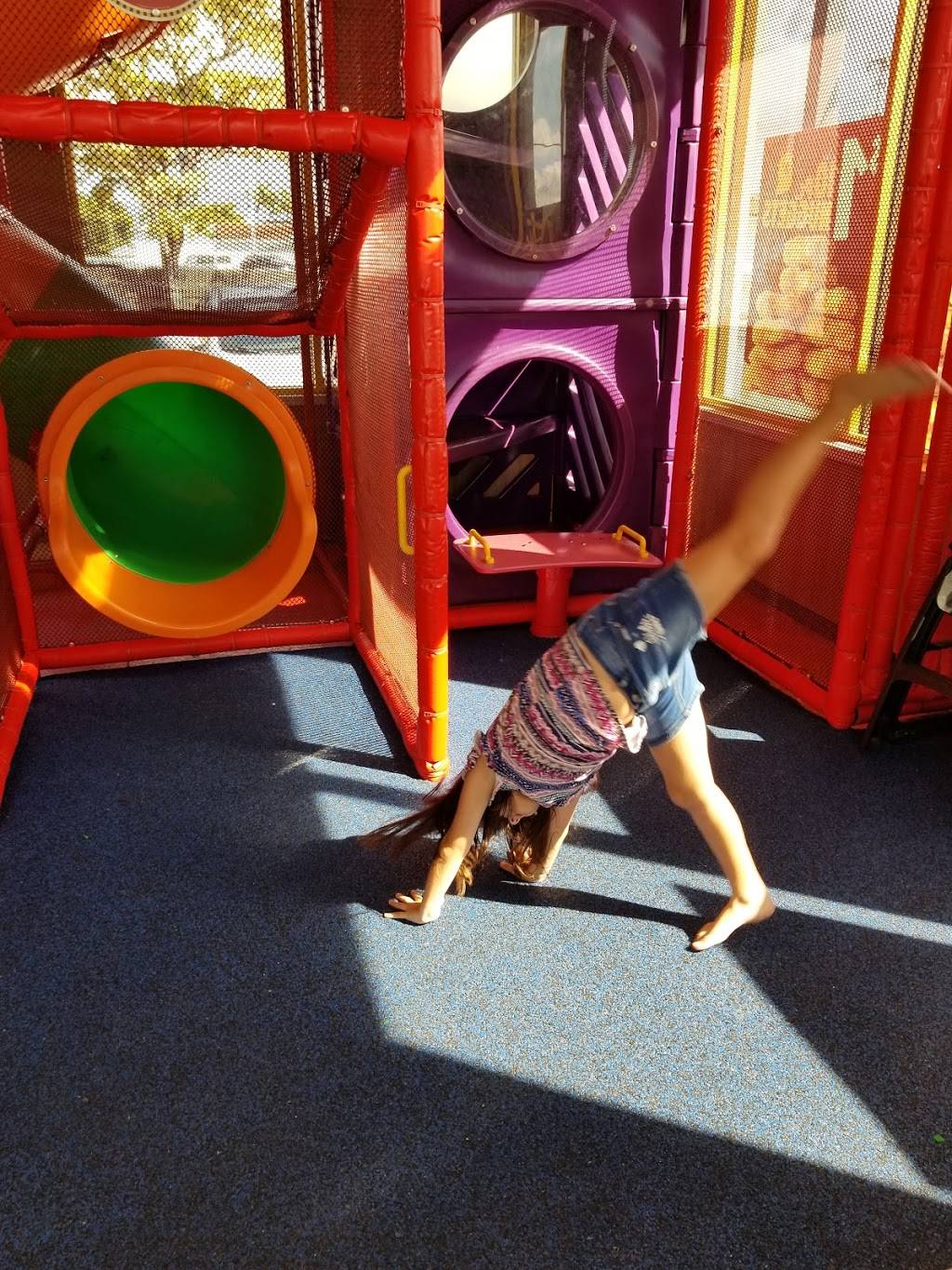 Burger King | restaurant | 9675 Bird Rd, Miami, FL 33165, USA | 3052211961 OR +1 305-221-1961