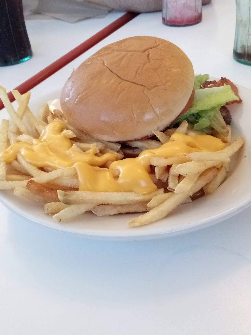 Steak n Shake | restaurant | 2100 N Richmond Rd, McHenry, IL 60050, USA | 8157599885 OR +1 815-759-9885