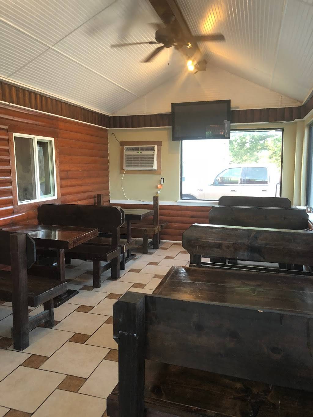 Karen | restaurant | 221 S Hill St, Itasca, TX 76055, USA | 2546879076 OR +1 254-687-9076