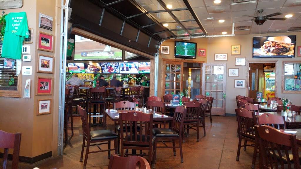 Mike & Denises Pizzeria & Pub | restaurant | 728 E Veterans Pkwy, Yorkville, IL 60560, USA | 6308829072 OR +1 630-882-9072