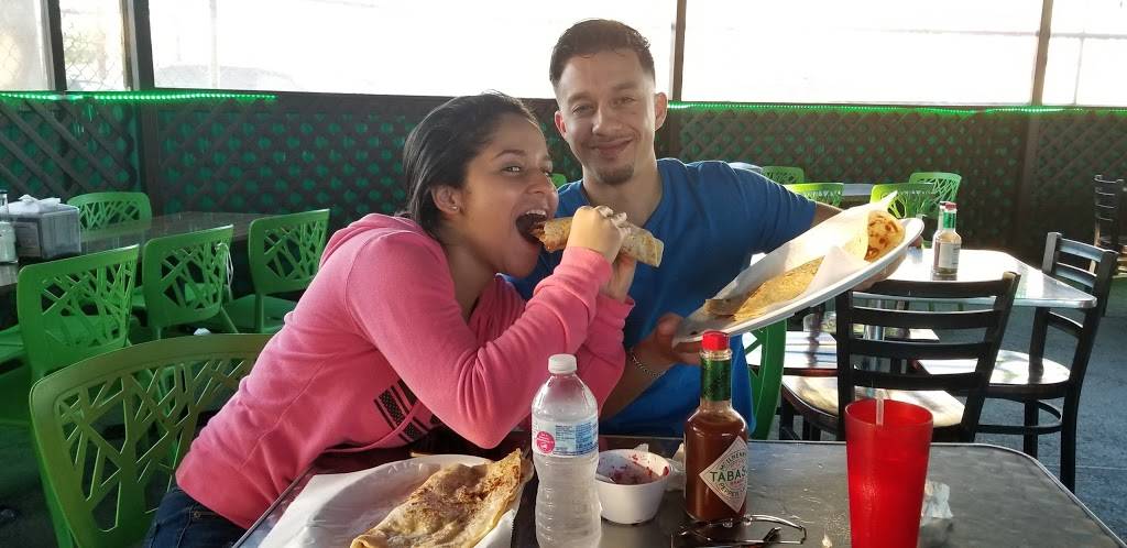 Adelitas Daughter Cafe | restaurant | 2795 NW 17th Ave, Miami, FL 33142, USA | 3056340402 OR +1 305-634-0402