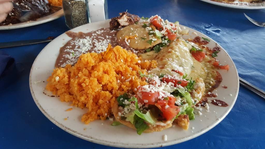 Pueblo Solis | restaurant | 5127 Hampton Ave, St. Louis, MO 63109, USA | 3143519000 OR +1 314-351-9000