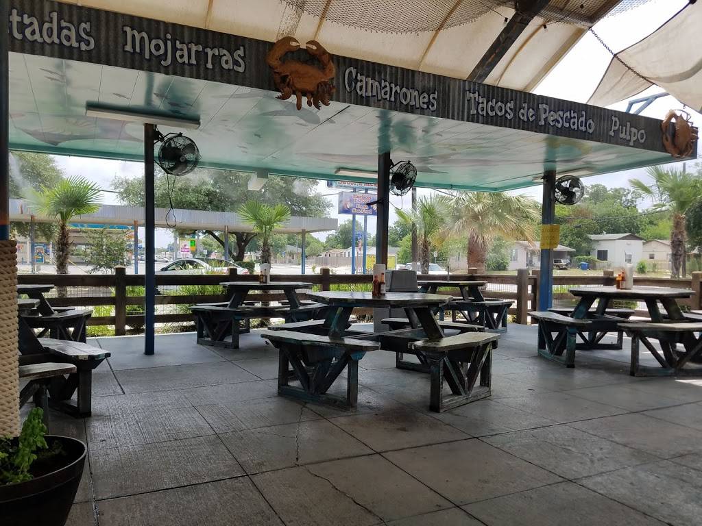 Mariscos El Paisa | restaurant | 3110 S Zarzamora St, San Antonio, TX 78225, USA | 2109213111 OR +1 210-921-3111