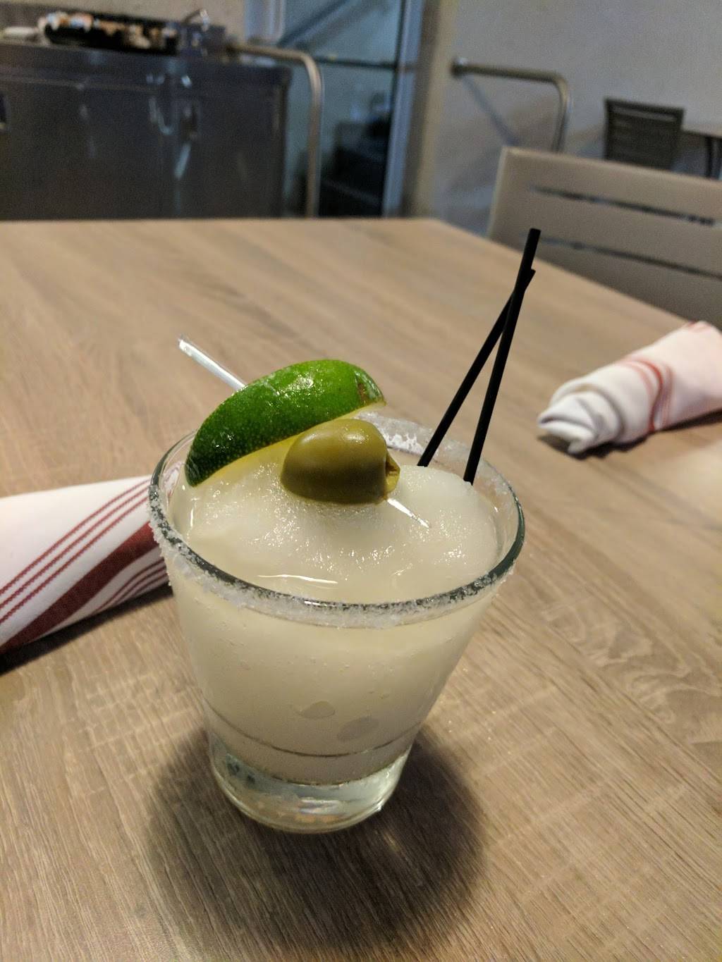 Salt Cracker Fish Camp | restaurant | 25 Causeway Blvd, Clearwater, FL 33767, USA | 7274426910 OR +1 727-442-6910