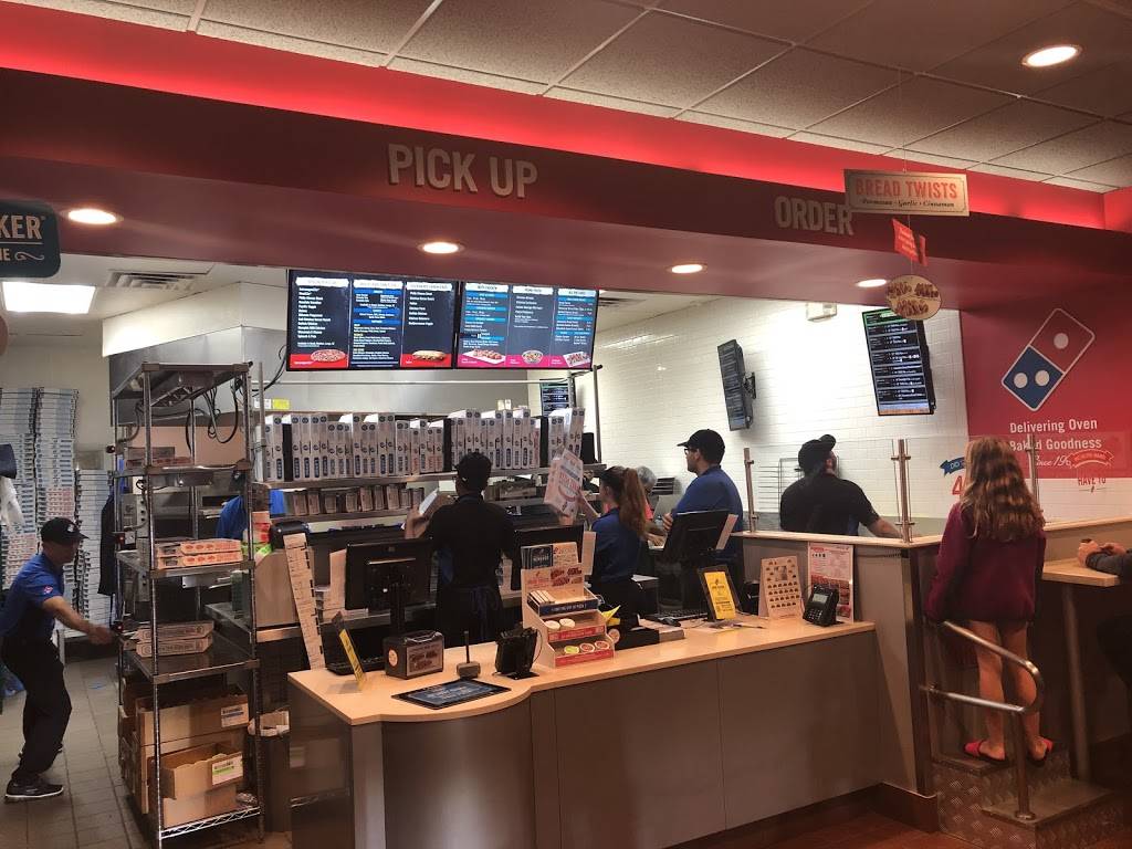 Dominos Pizza | meal delivery | 43073 Peacock Market Plaza, Chantilly, VA 20152, USA | 7033279999 OR +1 703-327-9999