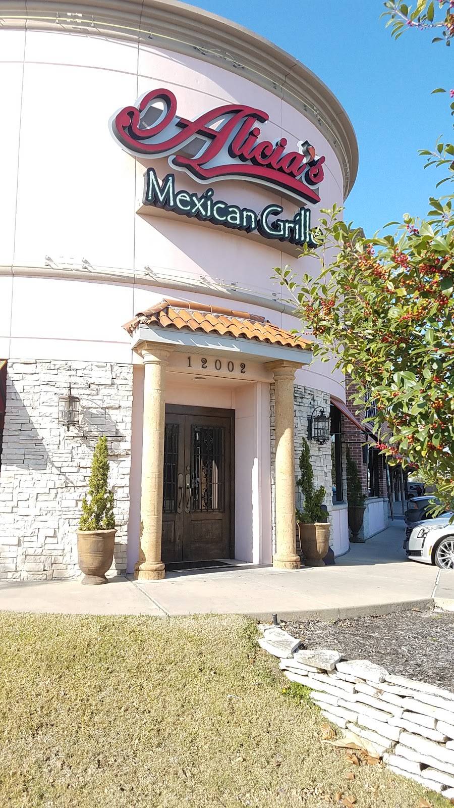 Alicias Mexican Grille | restaurant | 12002 Richmond Ave Ste 100, Houston, TX 77082, USA | 7135752550 OR +1 713-575-2550