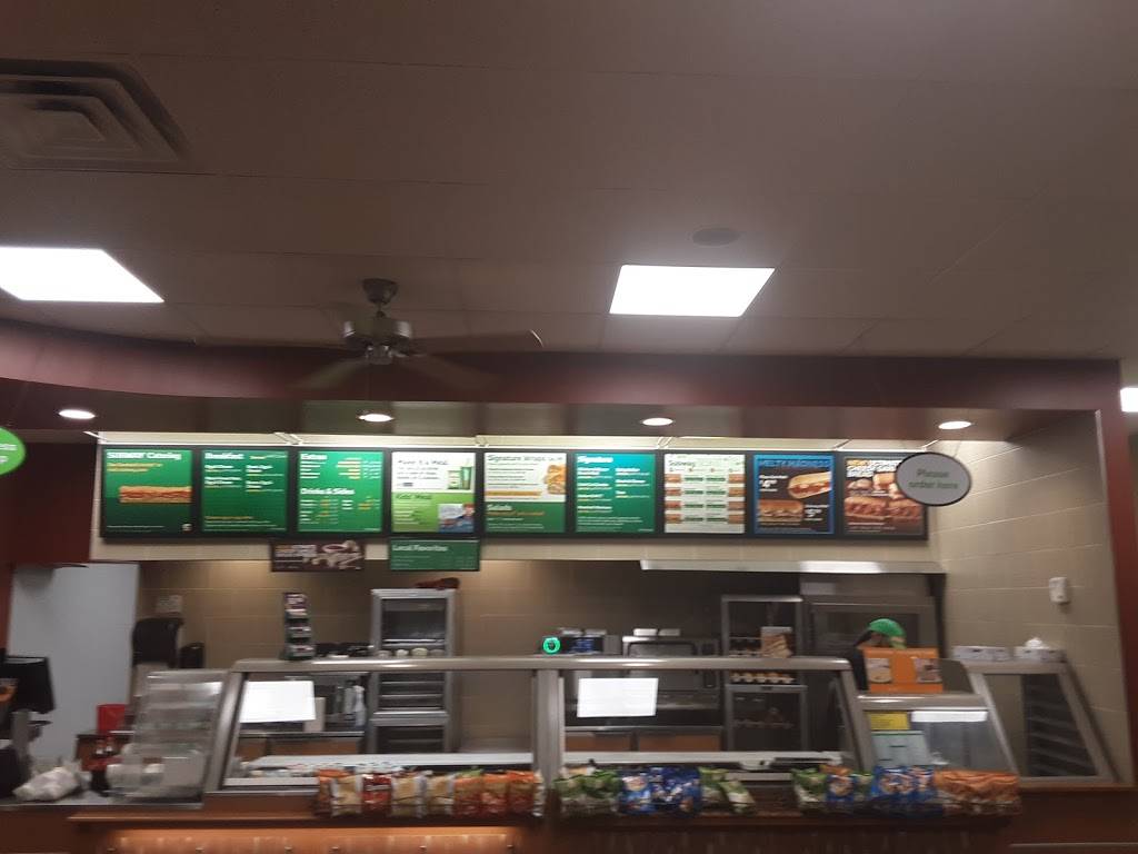 Subway | restaurant | 5401 St Clair Ave, Cleveland, OH 44103, USA | 2162421249 OR +1 216-242-1249