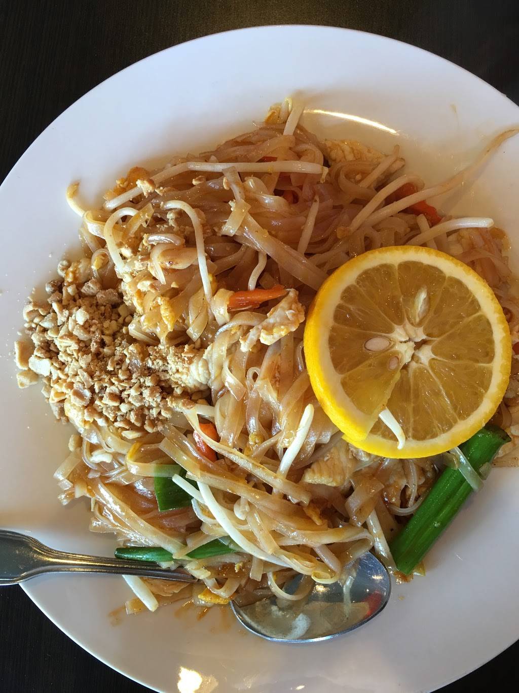 Maya Thai House | restaurant | 3624 Sonoma Blvd, Vallejo, CA 94590, USA | 7076548969 OR +1 707-654-8969