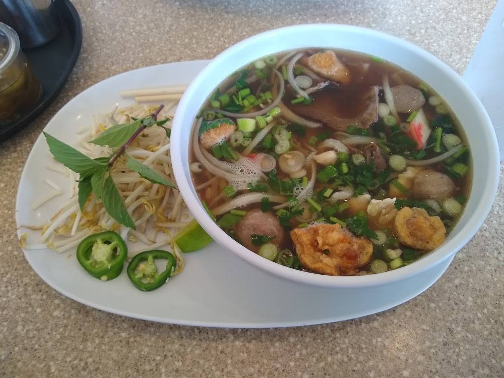 Banana Blossom | restaurant | 1724 Lowry Ave N, Minneapolis, MN 55411, USA | 6122871259 OR +1 612-287-1259