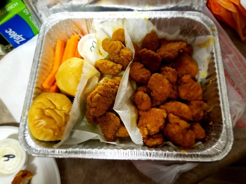 T & T Wing World | restaurant | 1204 N Houston Levee Rd #6687, Cordova, TN 38018, USA | 9015124473 OR +1 901-512-4473