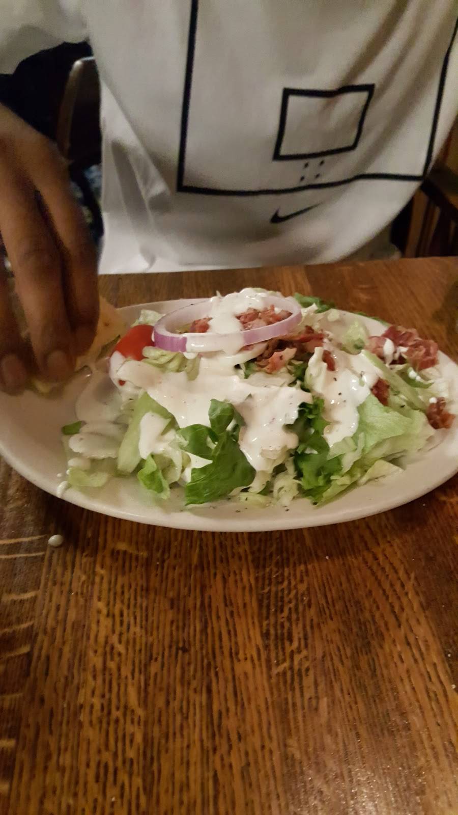 Tuckers Place | restaurant | 2117 S 12th St, St. Louis, MO 63104, USA | 3147725977 OR +1 314-772-5977