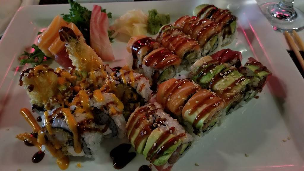 Woow Sushi Lagrange | restaurant | 35 South La Grange Road, La Grange, IL 60525, USA | 7085888888 OR +1 708-588-8888