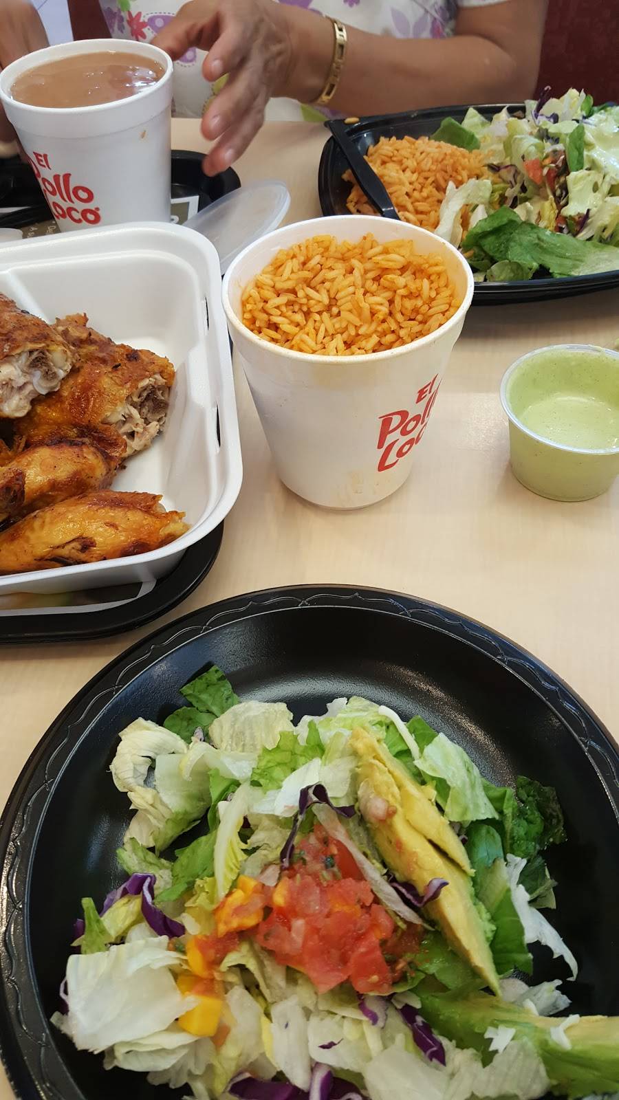 El Pollo Loco | restaurant | 610 N Main St, Corona, CA 92880, USA | 9517346307 OR +1 951-734-6307