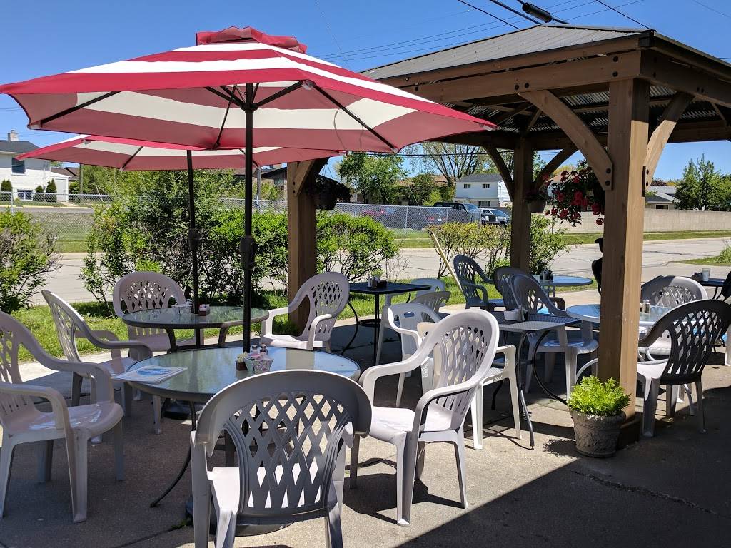 Breakfast Club | restaurant | 30600 John R Rd, Madison Heights, MI 48071, USA | 2483079090 OR +1 248-307-9090