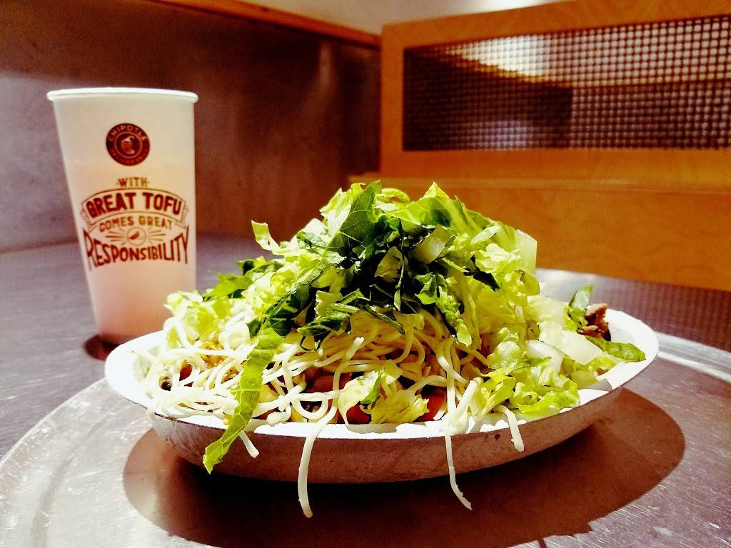 Clybourn Commons | shopping mall | 2000 N Clybourn Ave, Chicago, IL 60614, USA | 6306452800 OR +1 630-645-2800