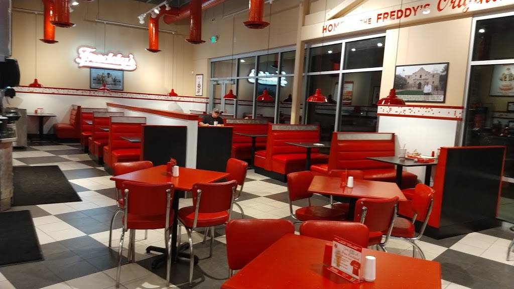 Freddys Frozen Custard & Steakburgers | restaurant | 6240 Leetsdale Dr, Denver, CO 80224, USA | 3033555730 OR +1 303-355-5730