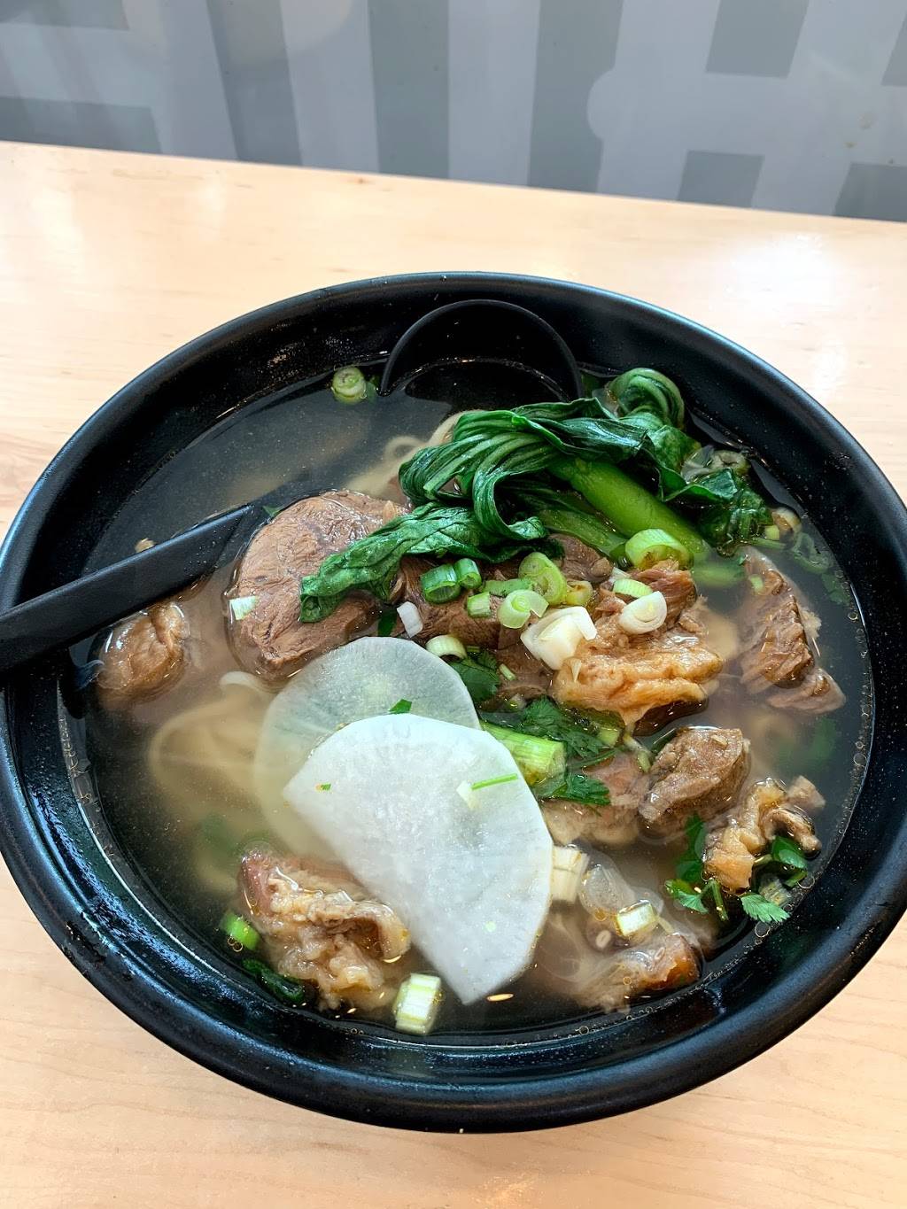 Lanzhou Hand Pull Noodle | restaurant | 3 Grand Corner Ave, Gaithersburg, MD 20878, USA | 2404037486 OR +1 240-403-7486