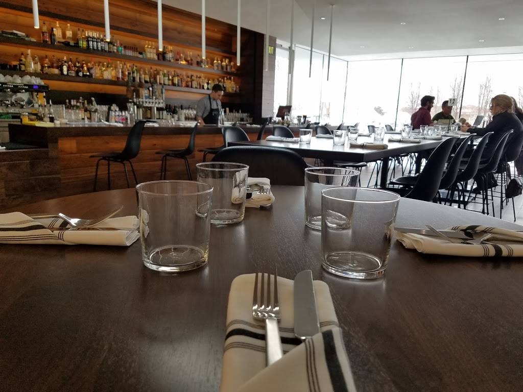 Esker Grove | restaurant | 723 Vineland Pl, Minneapolis, MN 55403, USA | 6123757542 OR +1 612-375-7542