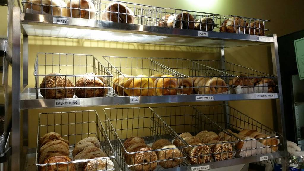 Manor Bagels Cafe | cafe | 46 Warburton Ave, Yonkers, NY 10701, USA | 9142077435 OR +1 914-207-7435