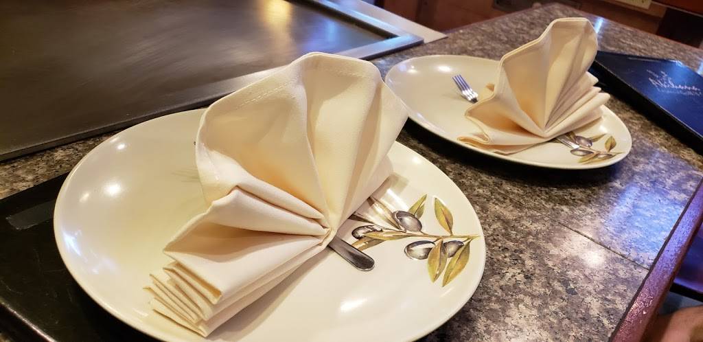 Akihana Japanese Grill & Sushi | restaurant | 17395 TX-249, Houston, TX 77070, USA | 8322375880 OR +1 832-237-5880