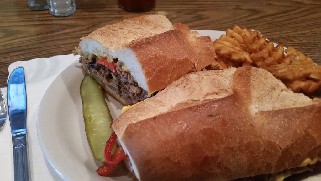 Jodys Club Forest | restaurant | 372 Forest Ave, Staten Island, NY 10301, USA | 7187276338 OR +1 718-727-6338