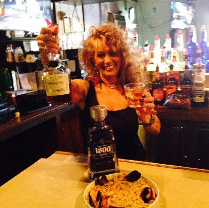 Tommy Cs Tavern | restaurant | 4809 W Pleasant Valley Rd, Cleveland, OH 44129, USA | 4408455880 OR +1 440-845-5880