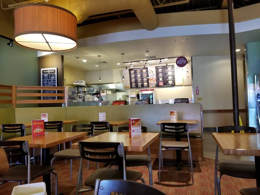 Noodles and Company | restaurant | 8781 N Port Washington Rd, Milwaukee, WI 53217, USA | 4145406601 OR +1 414-540-6601