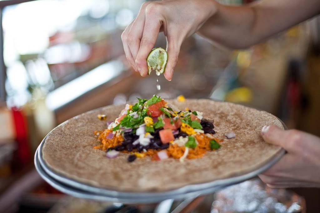 Freebirds World Burrito | restaurant | 2050 Texas Avenue South c, College Station, TX 77840, USA | 9796950151 OR +1 979-695-0151