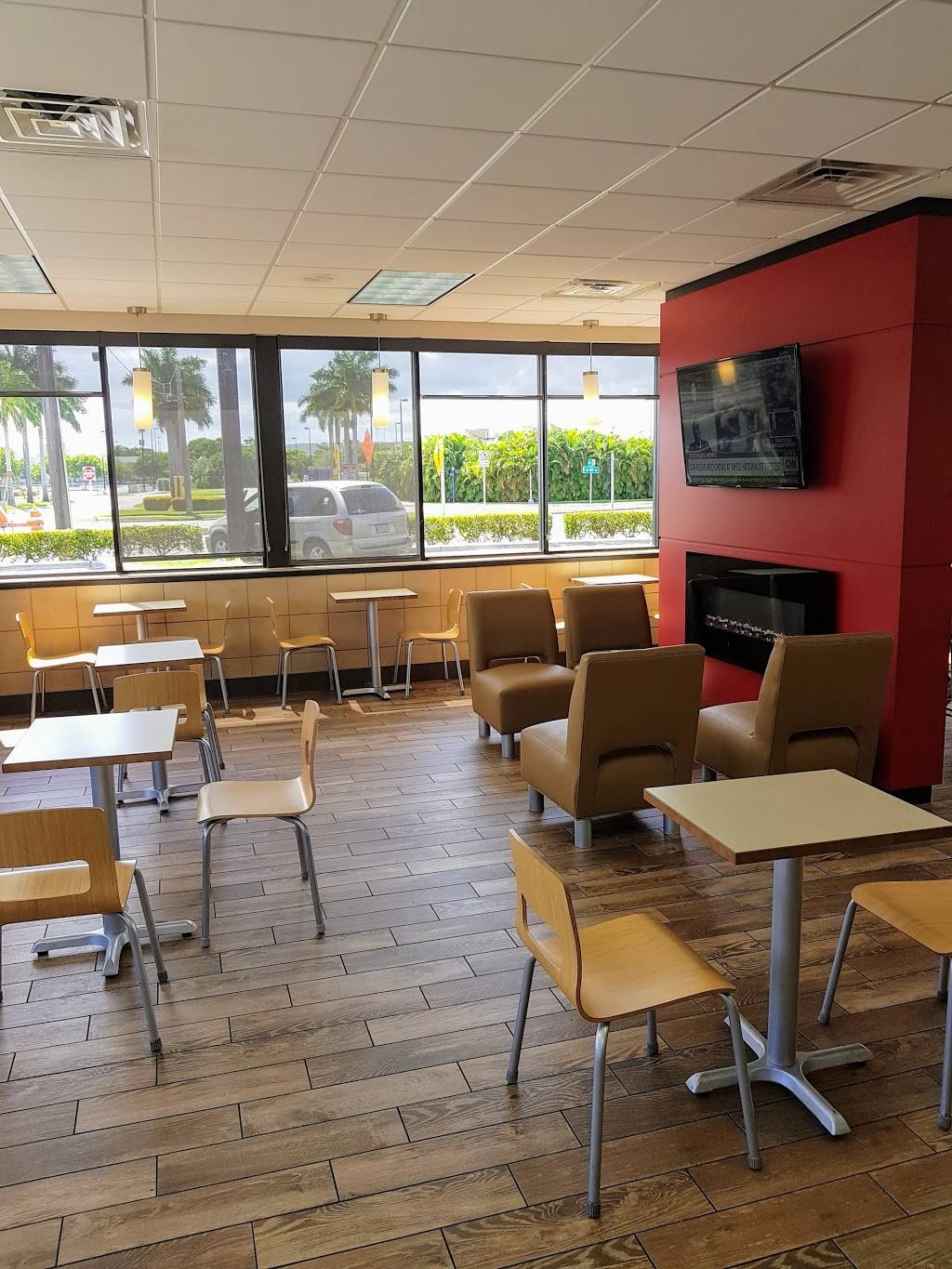 Wendys | restaurant | 1651 SW 107th Ave, Miami, FL 33165, USA | 3052282560 OR +1 305-228-2560