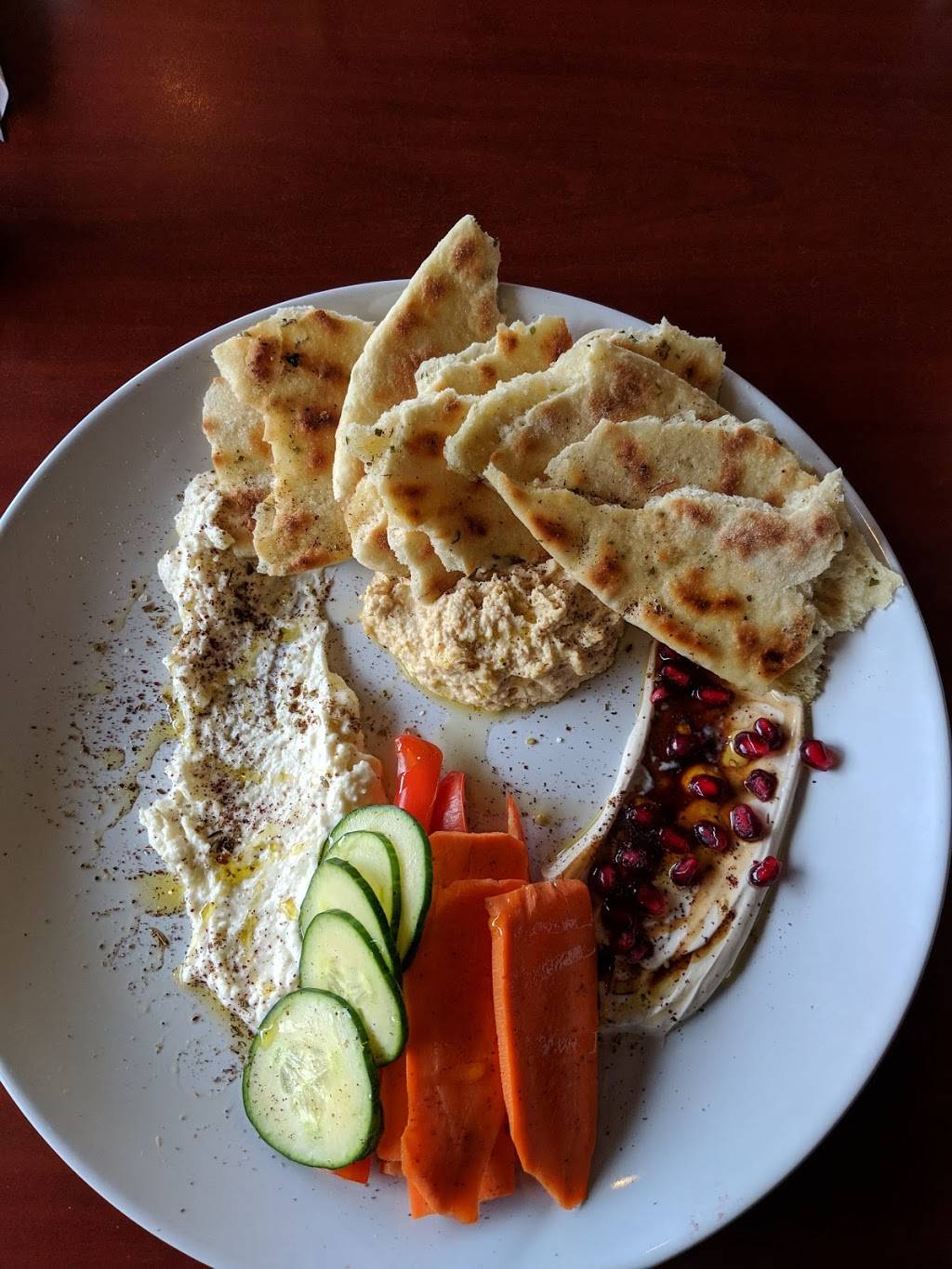 Keepers Quarters | restaurant | 817 S Illinois Ave, Carbondale, IL 62901, USA | 6185290990 OR +1 618-529-0990