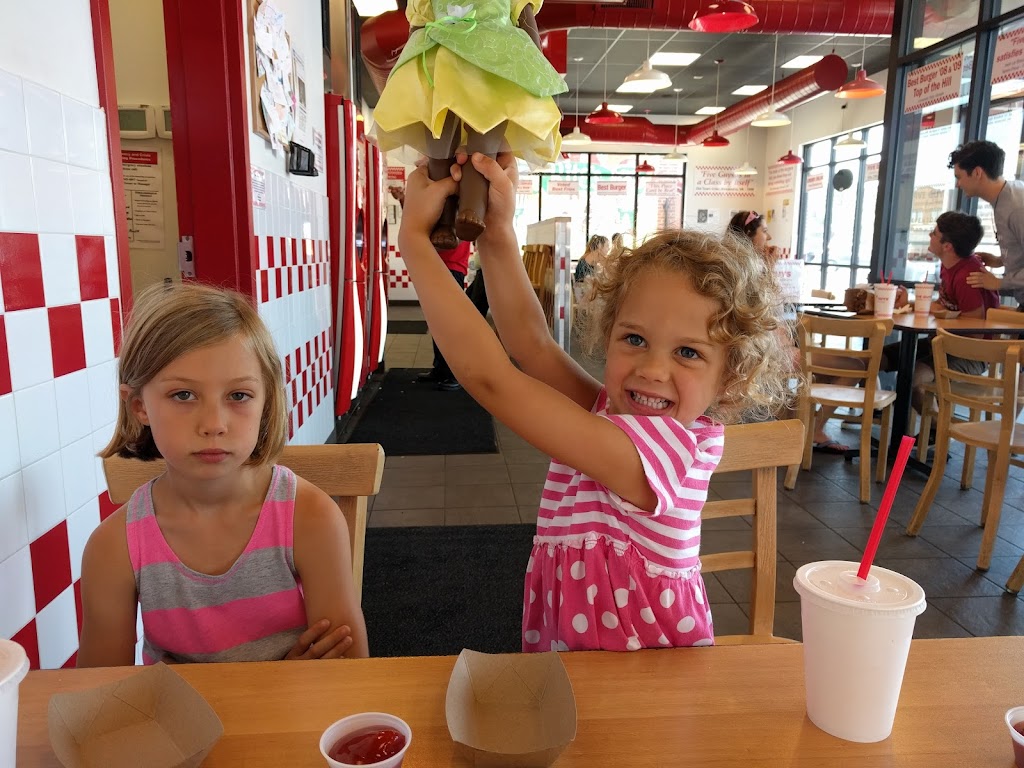 Five Guys | meal takeaway | 1025 E Douglas Ave, Wichita, KS 67202, USA | 3162952866 OR +1 316-295-2866