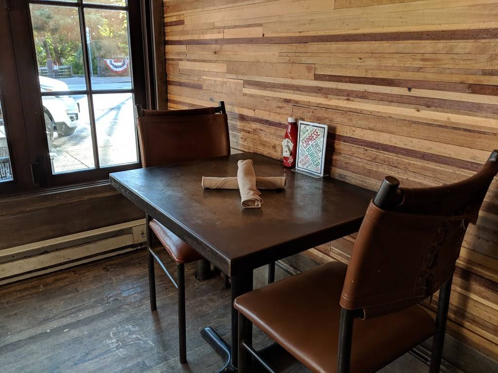 Flip Side Chagrin Falls | restaurant | 44 N Main St, Chagrin Falls, OH 44022, USA | 4406007274 OR +1 440-600-7274