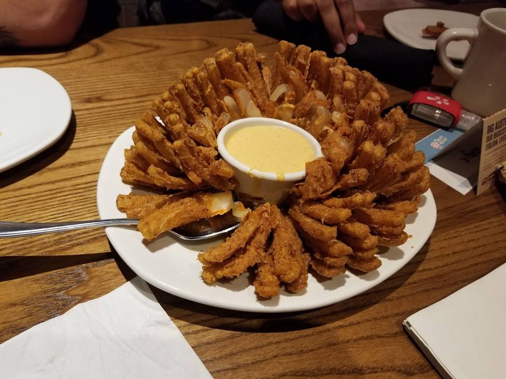 Outback Steakhouse | restaurant | 100 N Pointe Blvd, Lancaster, PA 17601, USA | 7175694500 OR +1 717-569-4500