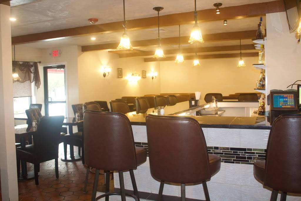 Emmilys | restaurant | 103 Putnam Pike, Johnston, RI 02919, USA | 4013530444 OR +1 401-353-0444