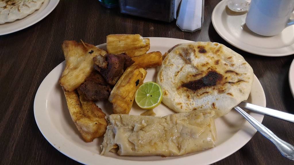 La Playa El Cuco | restaurant | 436 E Crosstimbers St, Houston, TX 77022, USA | 7136944872 OR +1 713-694-4872