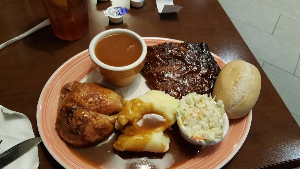 Swiss Chalet | restaurant | 15 Bell Blvd, Belleville, ON K8P 4S5, Canada | 6139627010 OR +1 613-962-7010