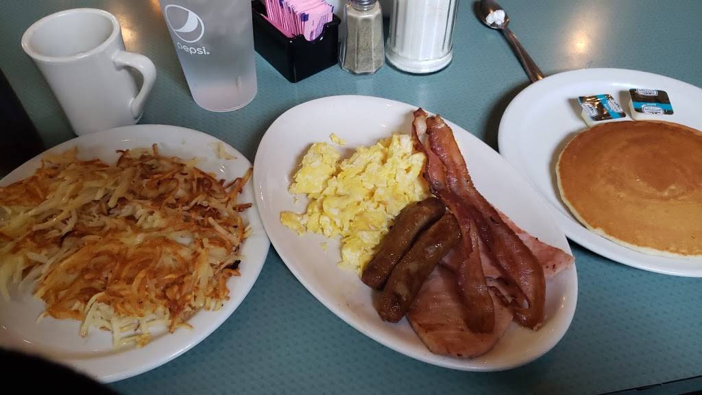 Brooklyns Sidetrack | restaurant | 422 Wabash St, Milan, MI 48160, USA | 7345086030 OR +1 734-508-6030