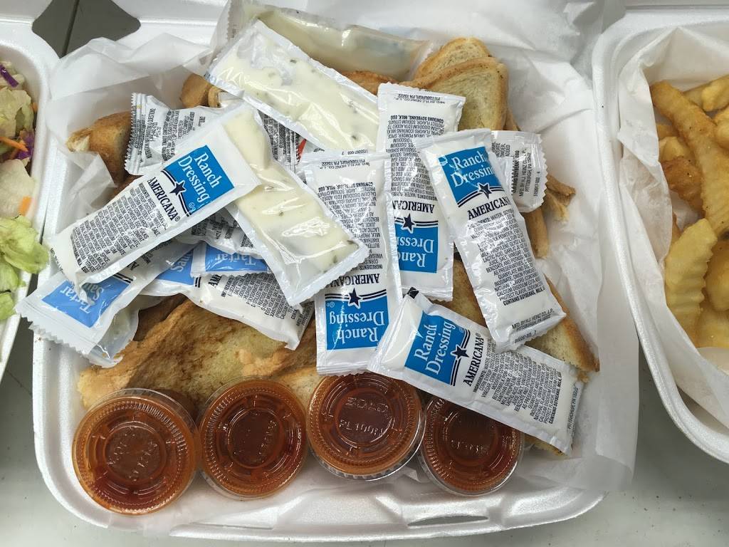 Ronnies Catfish & More | restaurant | 3034 E Illinois Ave, Dallas, TX 75216, USA | 4693990725 OR +1 469-399-0725