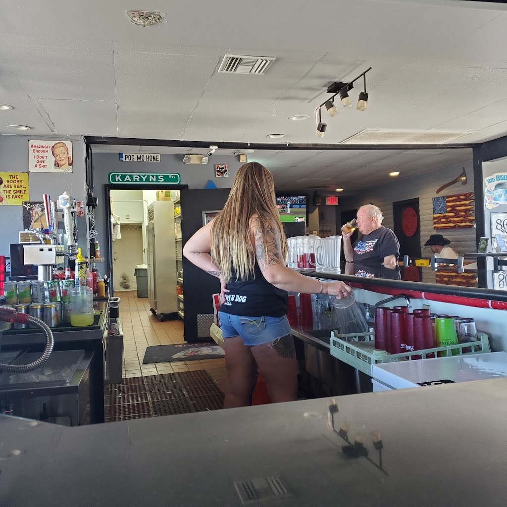 The River Dog Grill | restaurant | 2046 AZ-95, Bullhead City, AZ 86442, USA | 9287043644 OR +1 928-704-3644