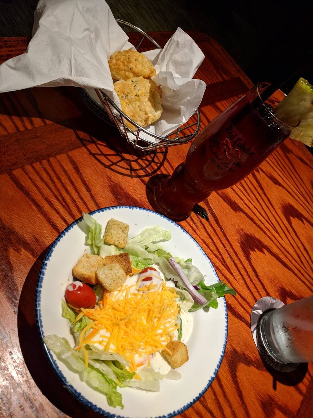 Red Lobster | restaurant | 2604 W Brandon Blvd, Brandon, FL 33511, USA | 8136540010 OR +1 813-654-0010