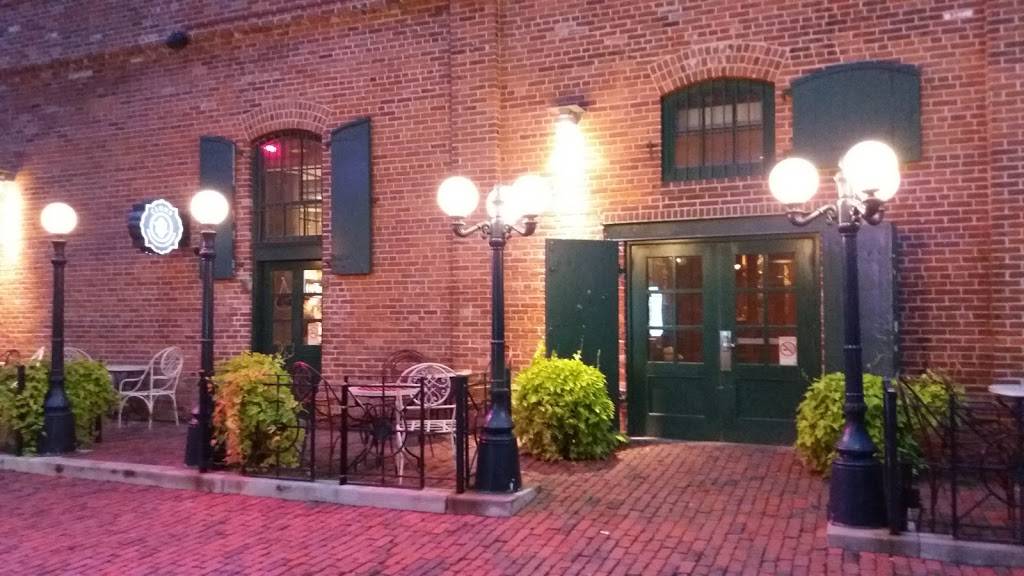 Cluny Bistro & Boulangerie | restaurant | 35 Tank House Lane, Toronto, ON M5A 3C4, Canada | 4162032632 OR +1 416-203-2632