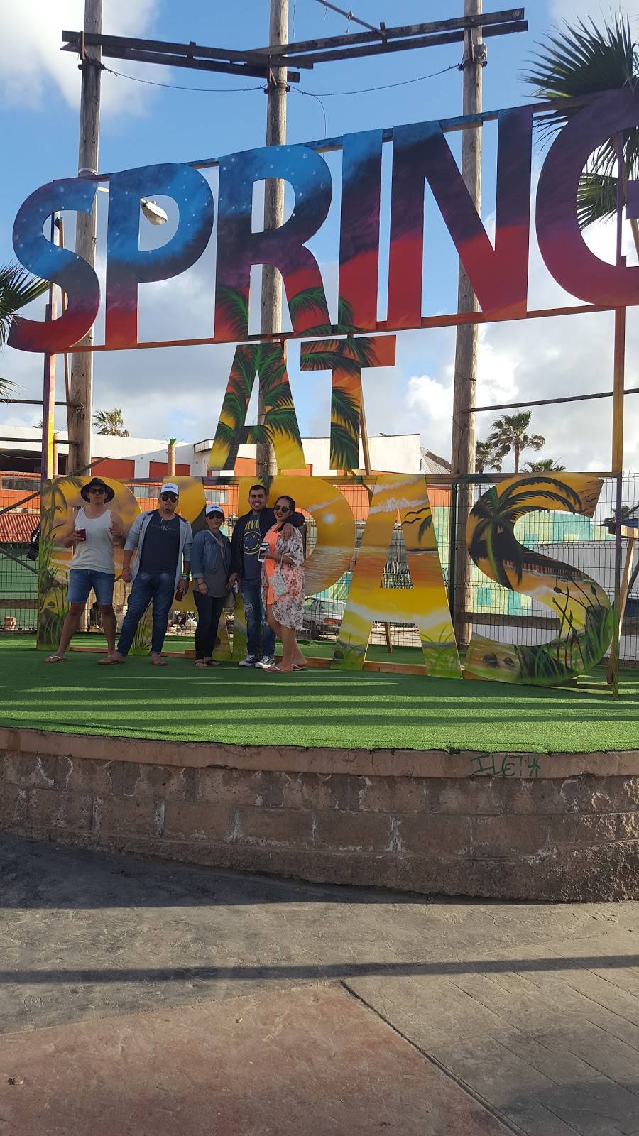 Papas & Beer | night club | Coronado 400, Playas Rosarito, 22710 Rosarito, B.C., Mexico | 6197999491 OR +1 619-799-9491