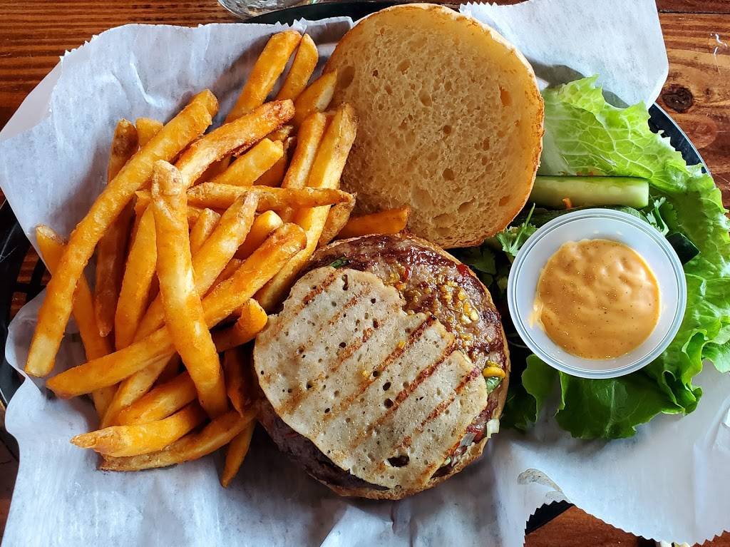 Hughies | restaurant | 4721 N Main St Suite A, Houston, TX 77009, USA | 2818889415 OR +1 281-888-9415