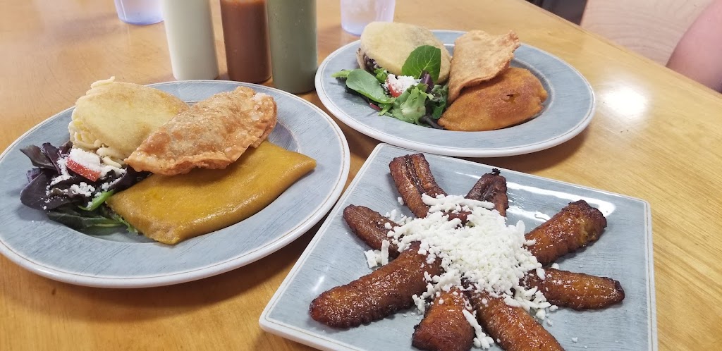 Empanada Madness | restaurant | 906 Southwest Blvd, Kansas City, MO 64108, USA | 8165036931 OR +1 816-503-6931